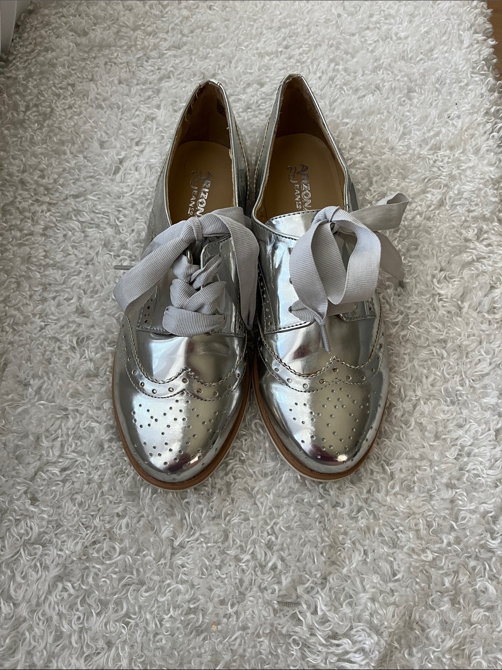 New. Women's Metallic Silver Brogue Lace-Up Oxfords